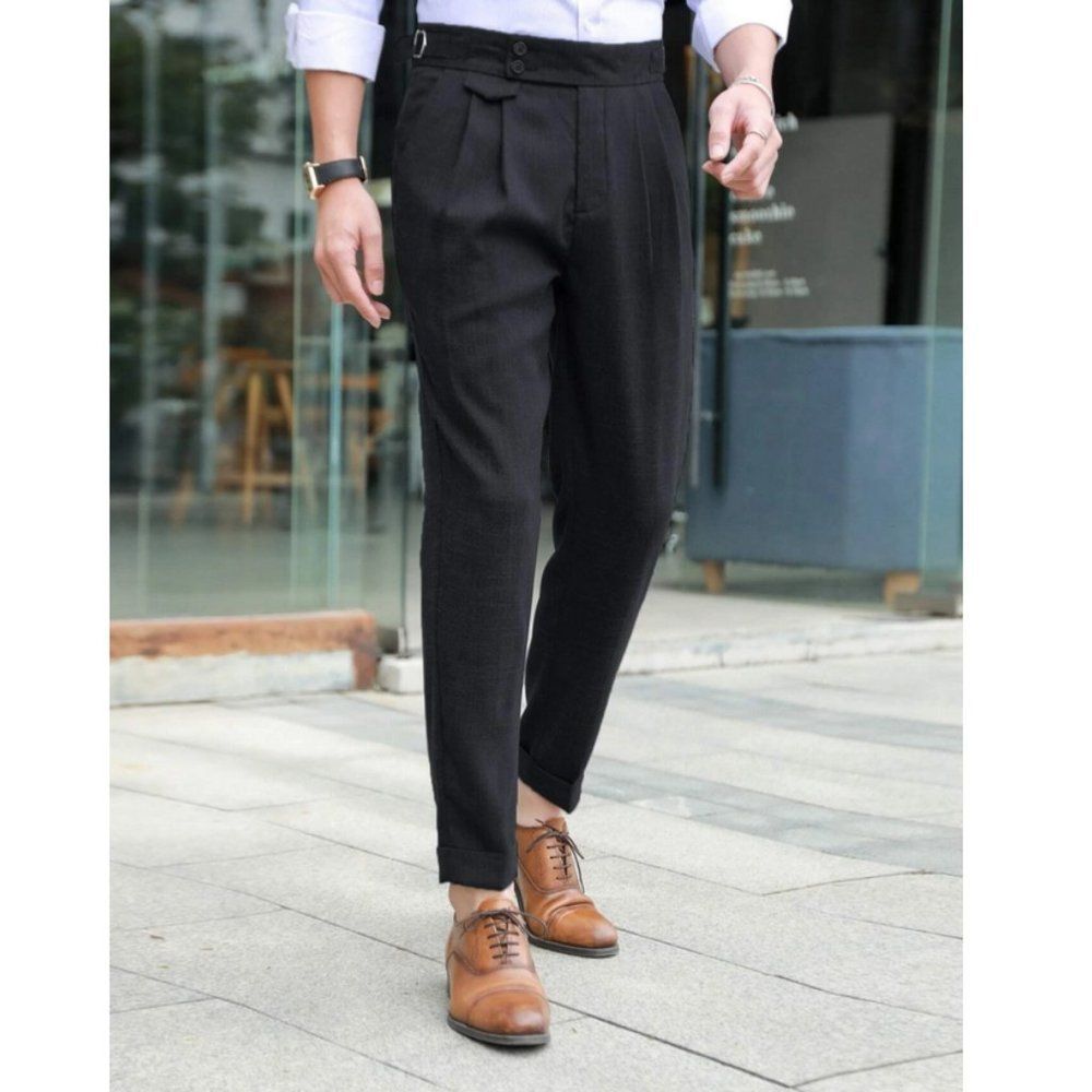 SHEIN Men Buckled Detail Suit Pants in Black Size M